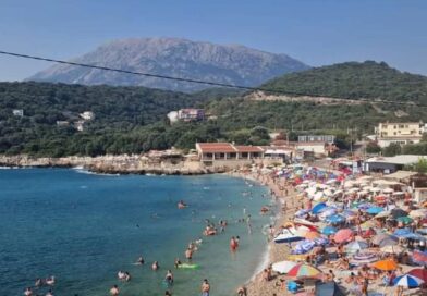 Manifestacija „Noć Utjehe“ održaće se u srijedu, 05. avgusta sa početkom u 20 časova  na šetalištu pored mora 